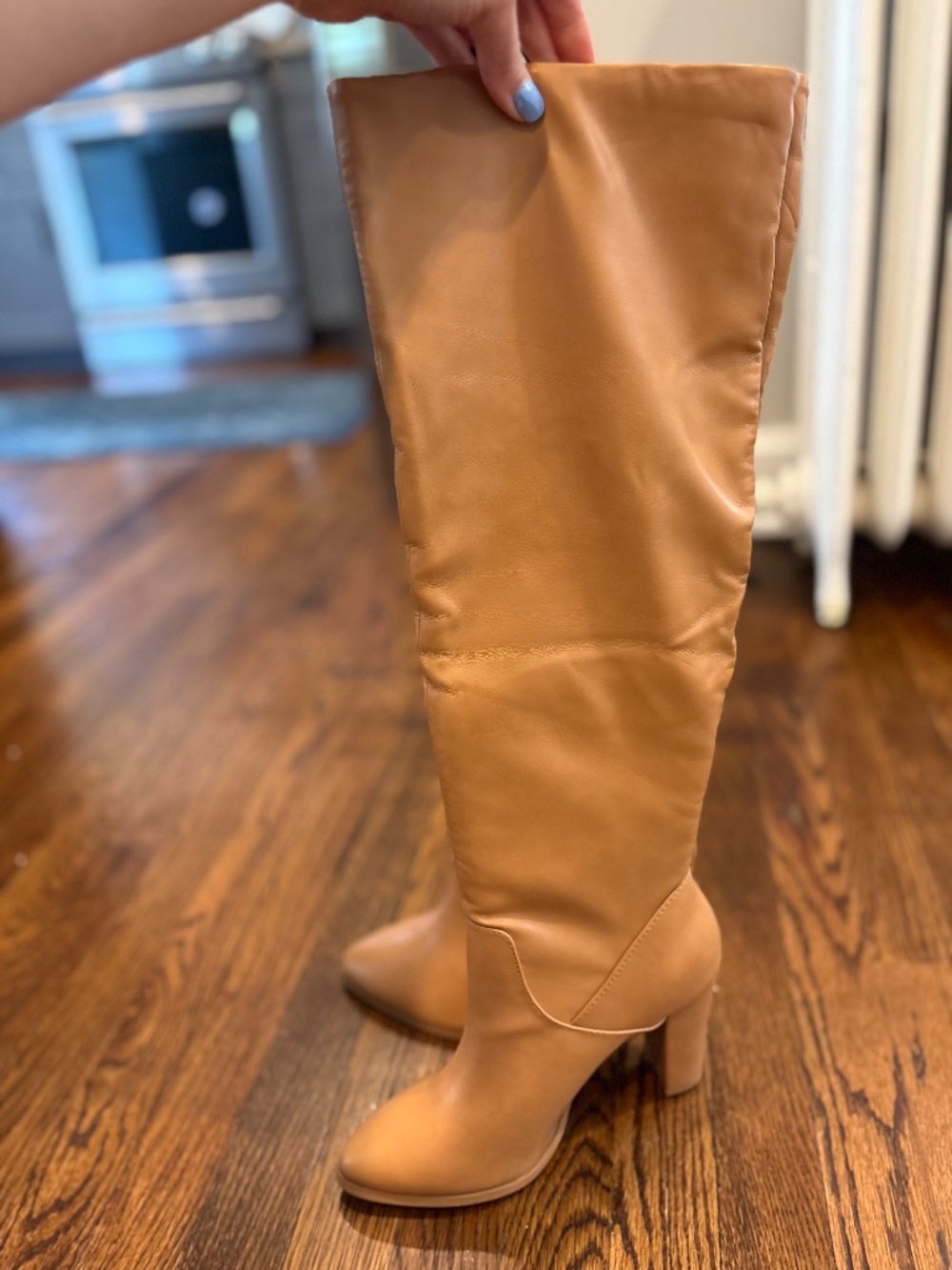 NWOT-EXPRESS- Camel Colored Knee High Boots - Picture 2 of 5